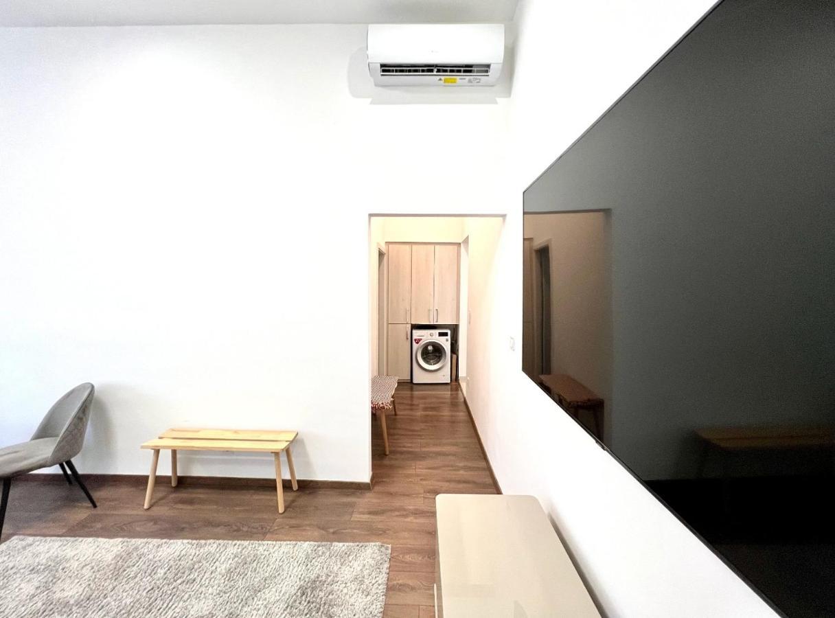 Wonderful Design Apartment In The City Centre Budapest Luaran gambar