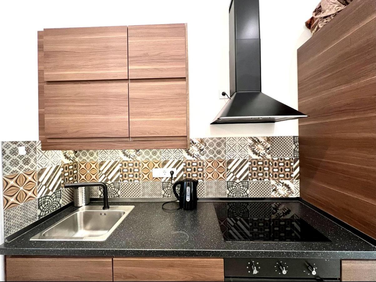 Wonderful Design Apartment In The City Centre Budapest Luaran gambar