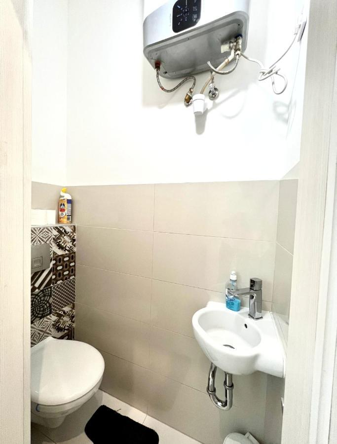 Wonderful Design Apartment In The City Centre Budapest Luaran gambar